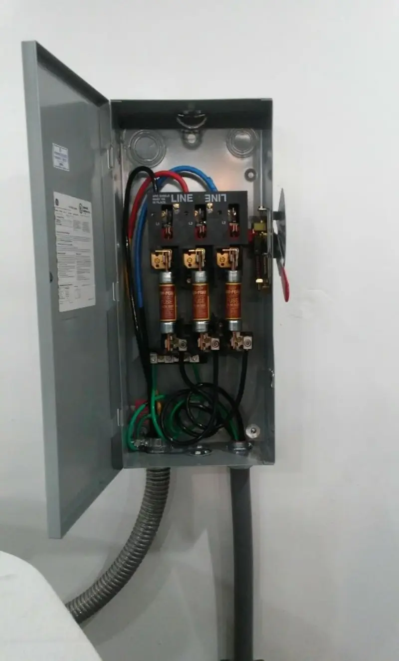 Three-phase disconnect switch installed for Smoke Detector Installation in Ferndale